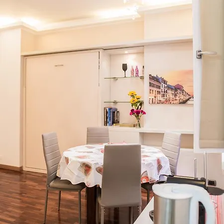 Apartment Amendola Fiera Flat Milan